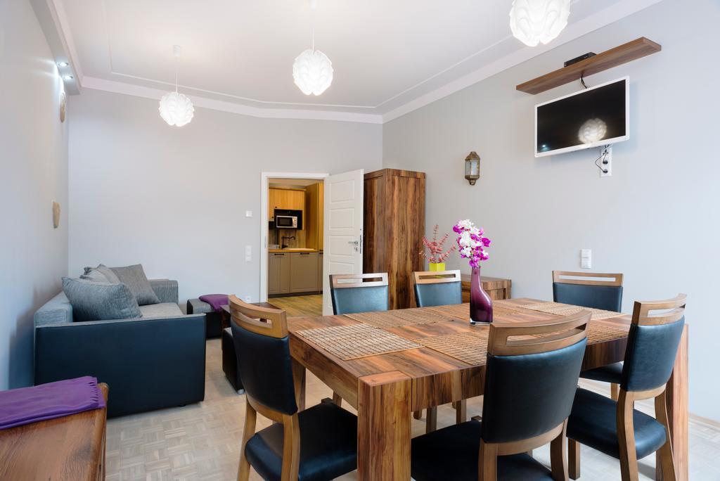Mikolajska Apartment